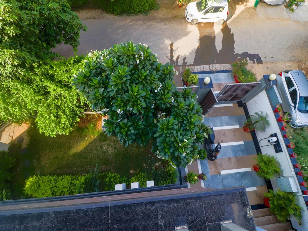 Dreamz Hospitality Gurgaon Hotel Exterior foto