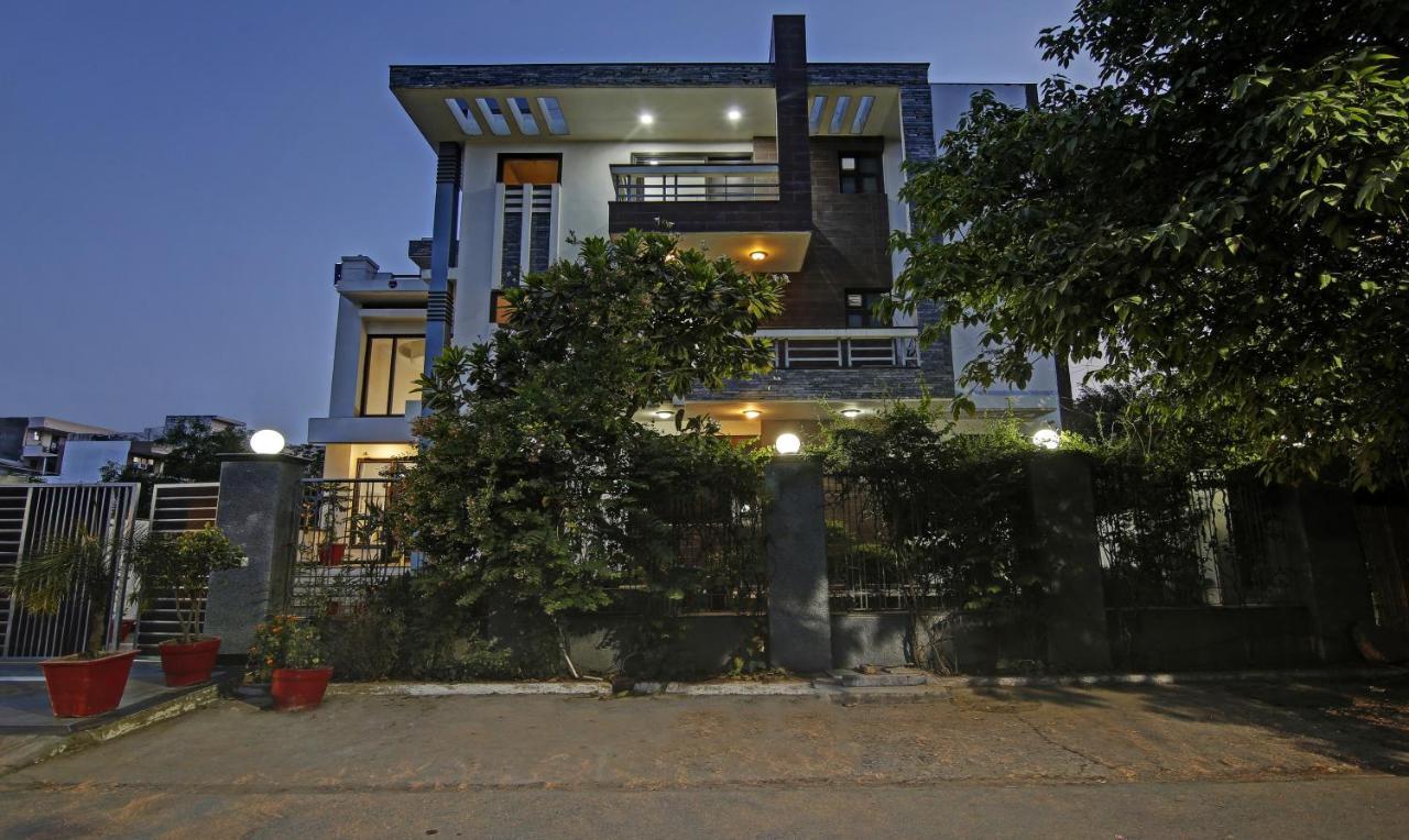 Dreamz Hospitality Gurgaon Hotel Exterior foto